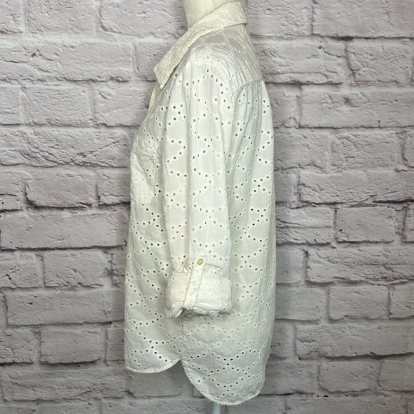 Diane von Furstenberg Eyelet Button Front Top - Picture 5 of 10